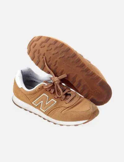 New Balance Zapatilla deportiva beige