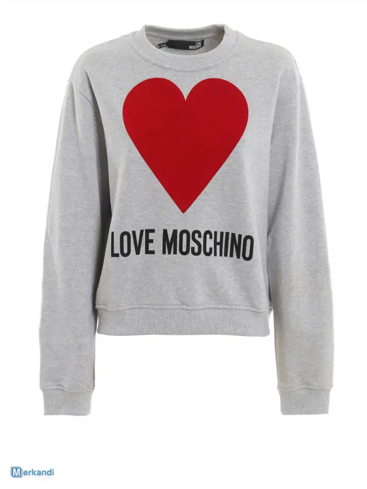 Stock de sudaderas Love Moschino